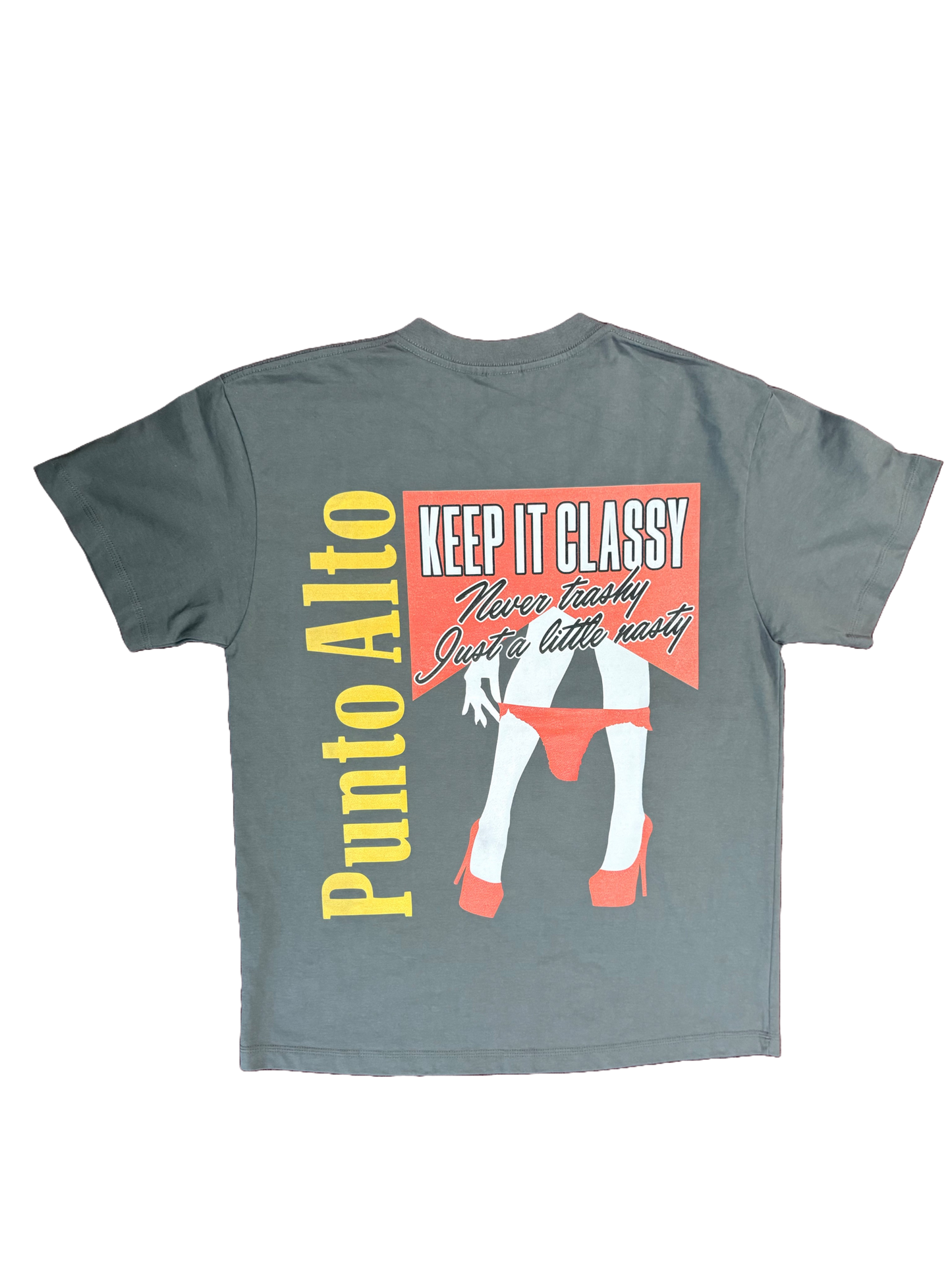 Keep it classy T-shirt ✨(model 5”10 size L)